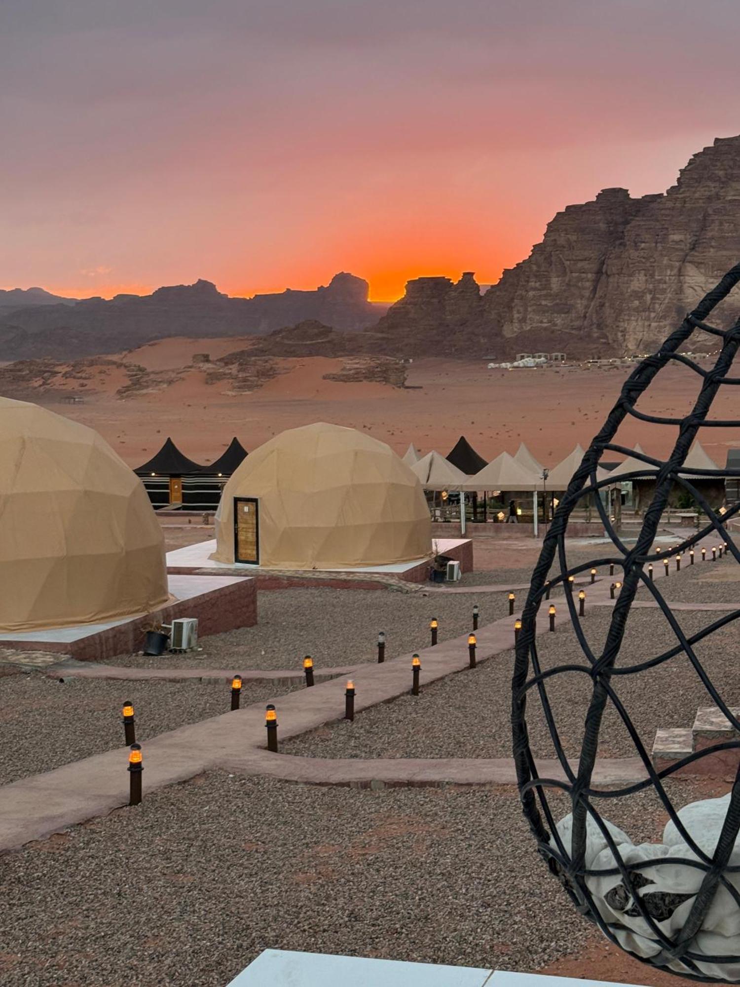 Nael Bedouin Luxury Camp Вади-Рам Экстерьер фото